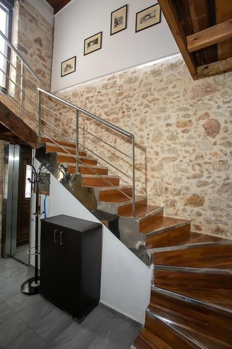 Apartment Malama's Maisonette At The Historic Center *