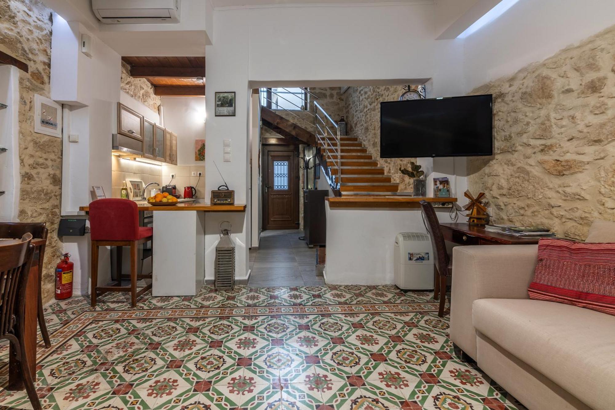 Malama's Maisonette At The Historic Center Apartment *